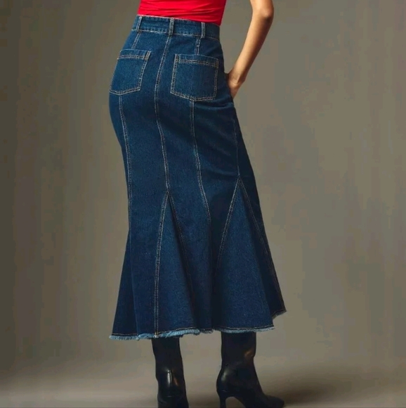 Anthropologie - Pilcro Fluted Denim Maxi Skirt Fray Hem Stretch Dark Deni - Picture 3 of 11